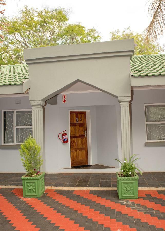 Savannah Guest House Pietersburg Buitenkant foto